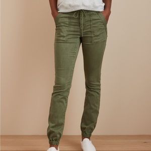 American eagle high waisted jogger